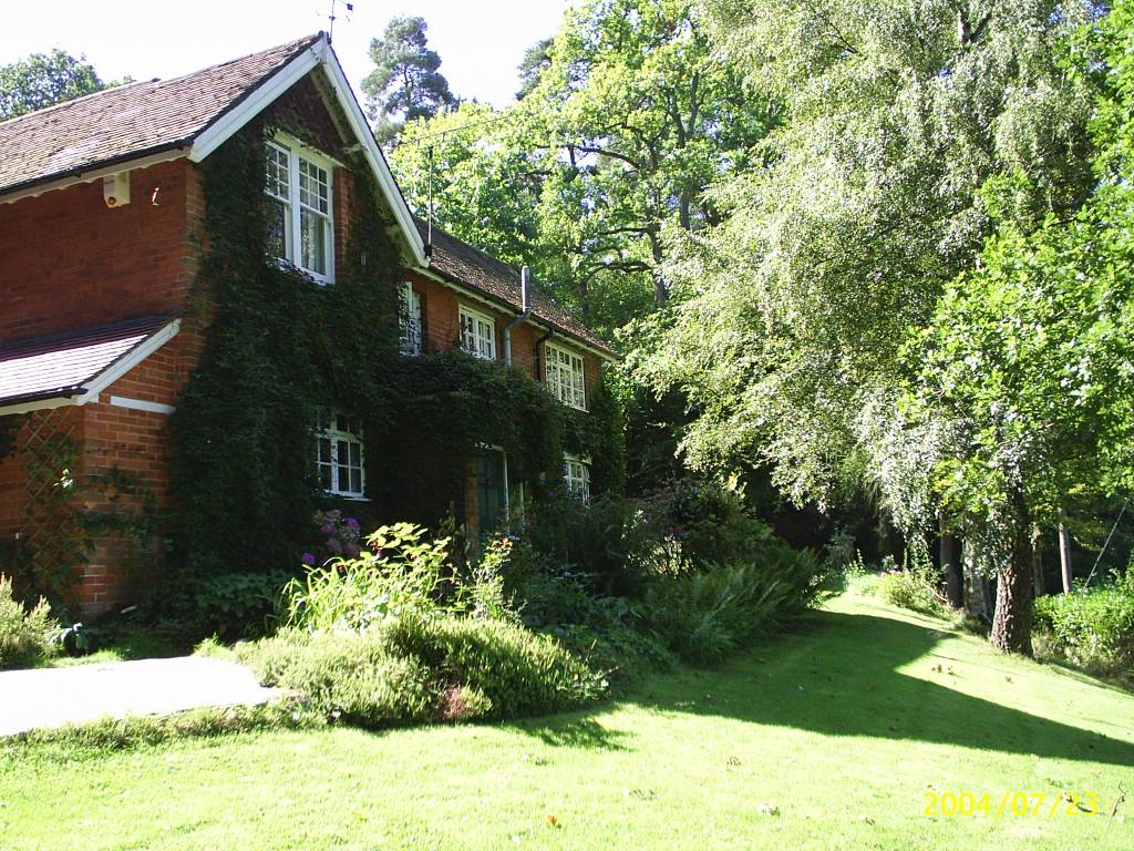 Bective, HAYWARDS HEATH Ref: 0151